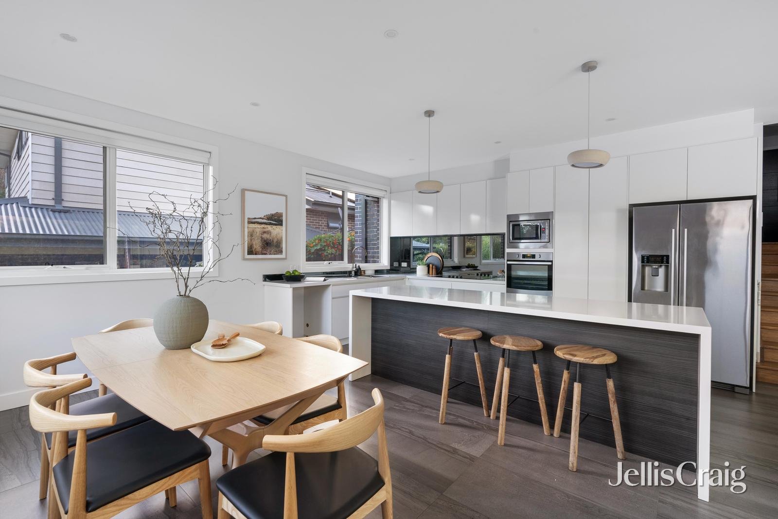 10 Sackville Street, Montmorency image 6