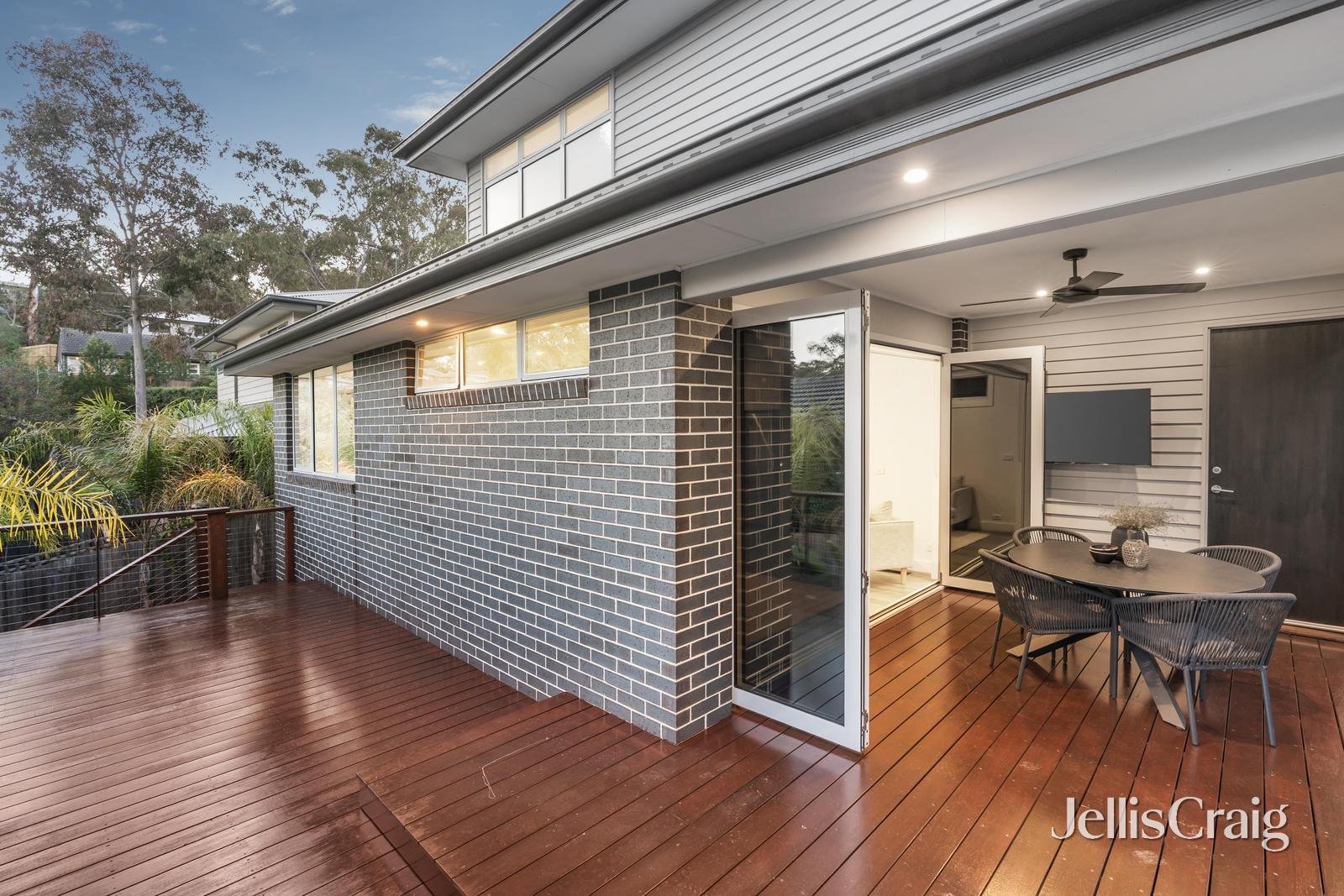 10 Sackville Street, Montmorency image 15