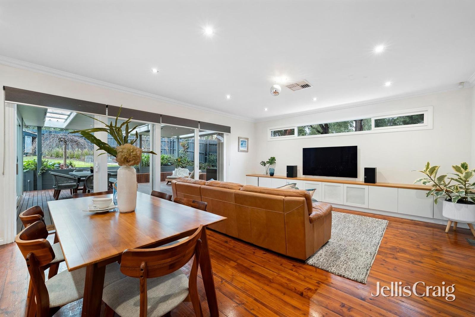 10 Salisbury Avenue, Blackburn image 3
