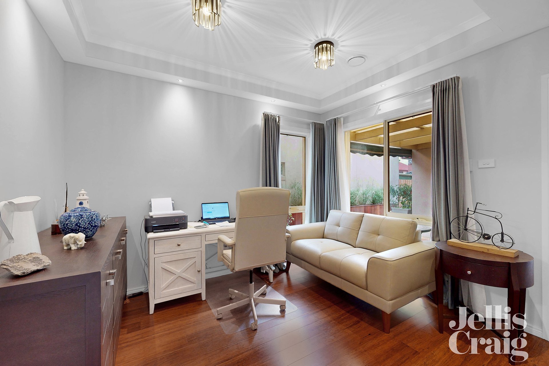 10 Saltwater Crescent, Maribyrnong image 6