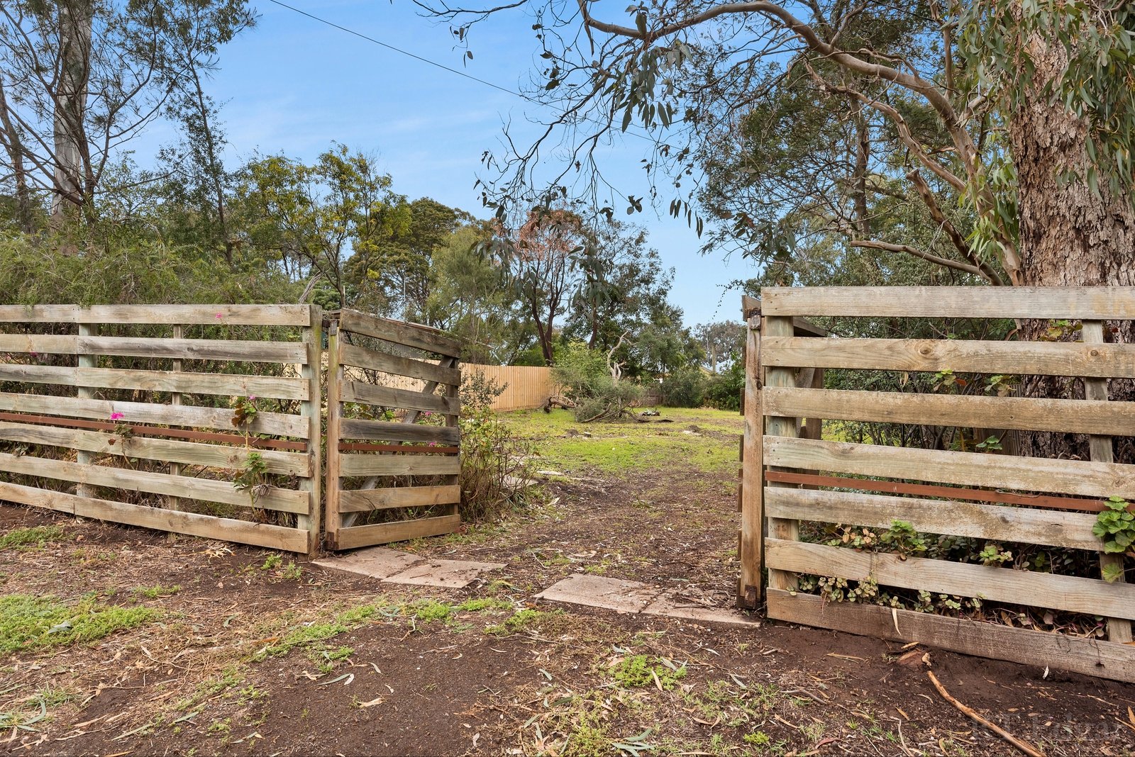 Property Gallery Thumbnail 6