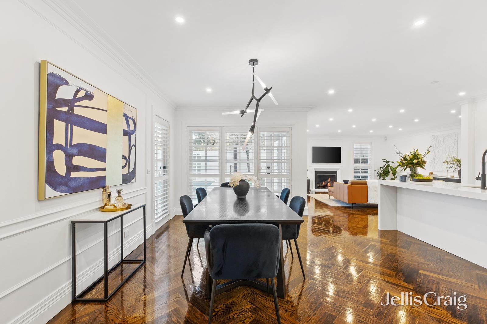 10 Saturn Street, Balwyn North image 4