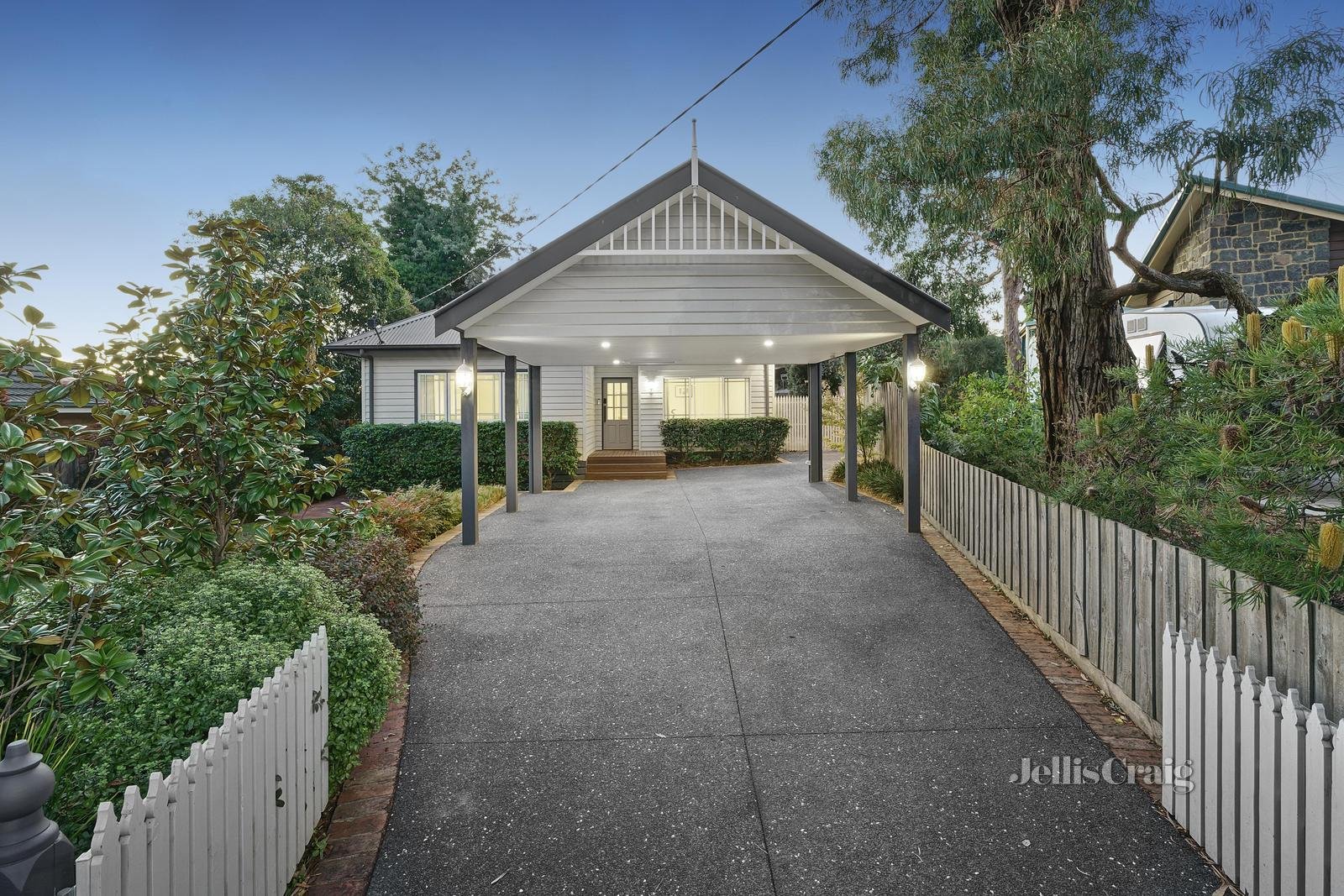 10 Savage Court, Nunawading image 1