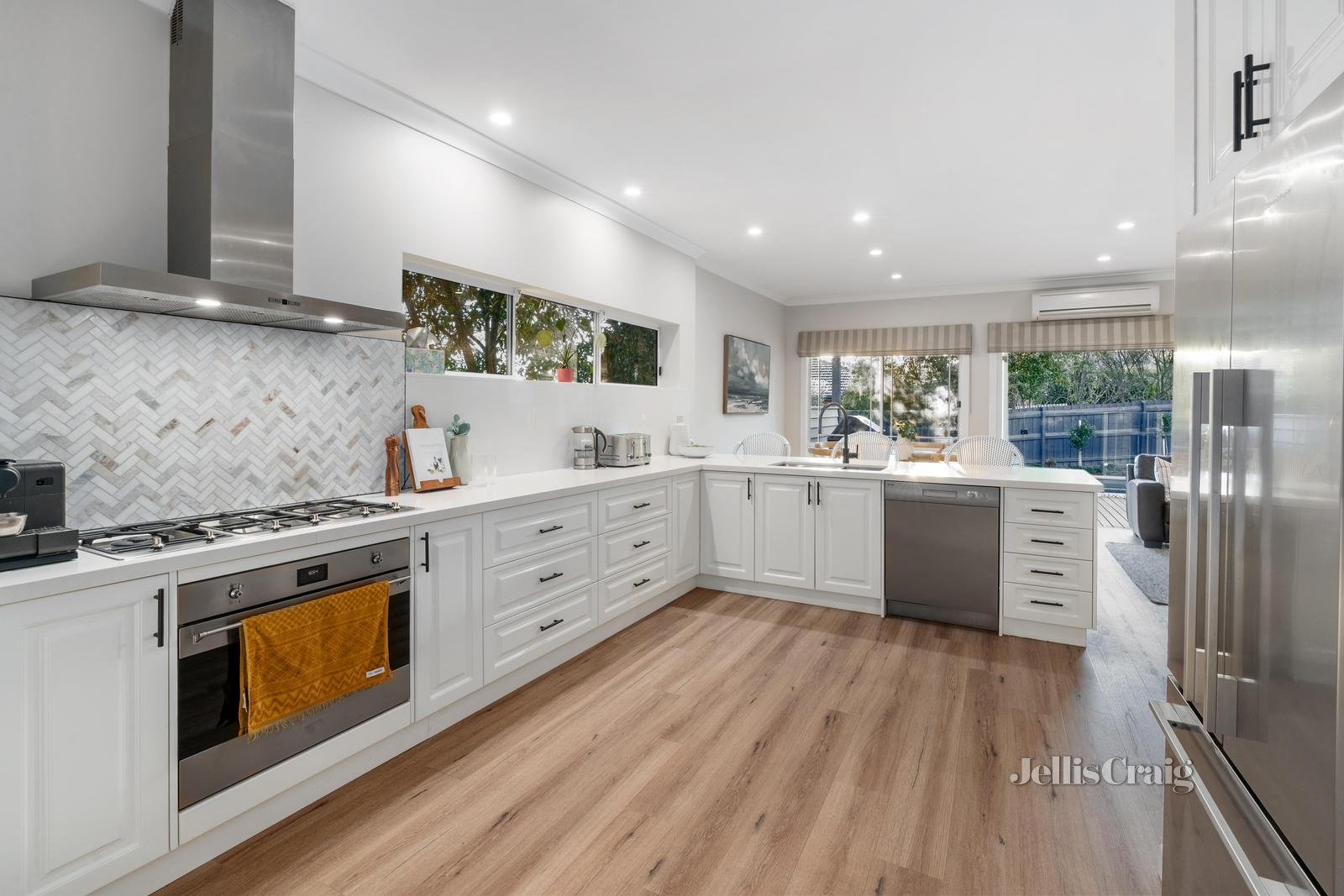 10 Savage Court, Nunawading image 5