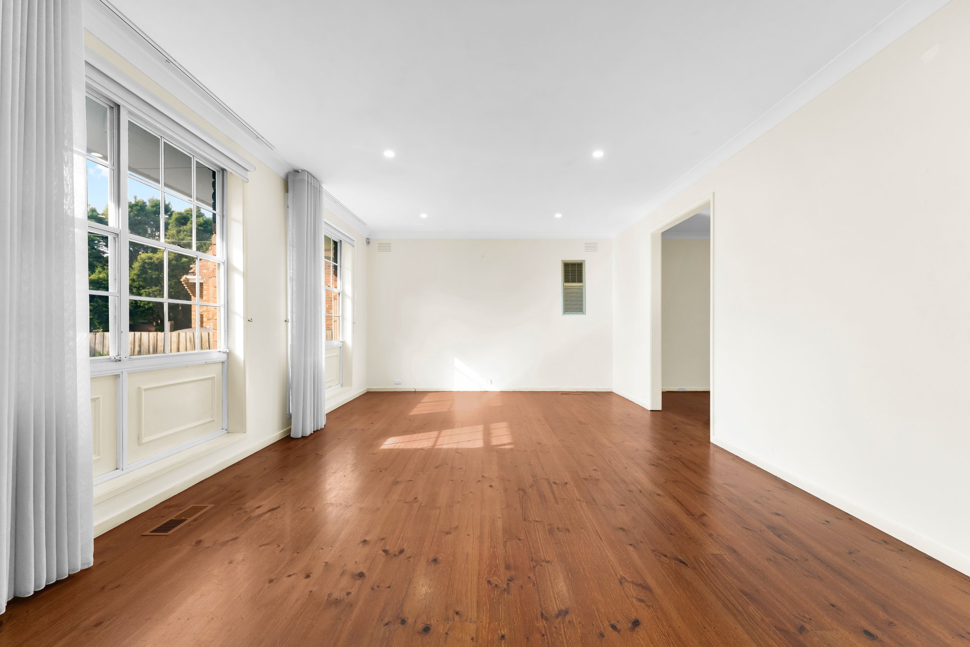 10 Sesame Street, Mount&nbsp;Waverley image 4