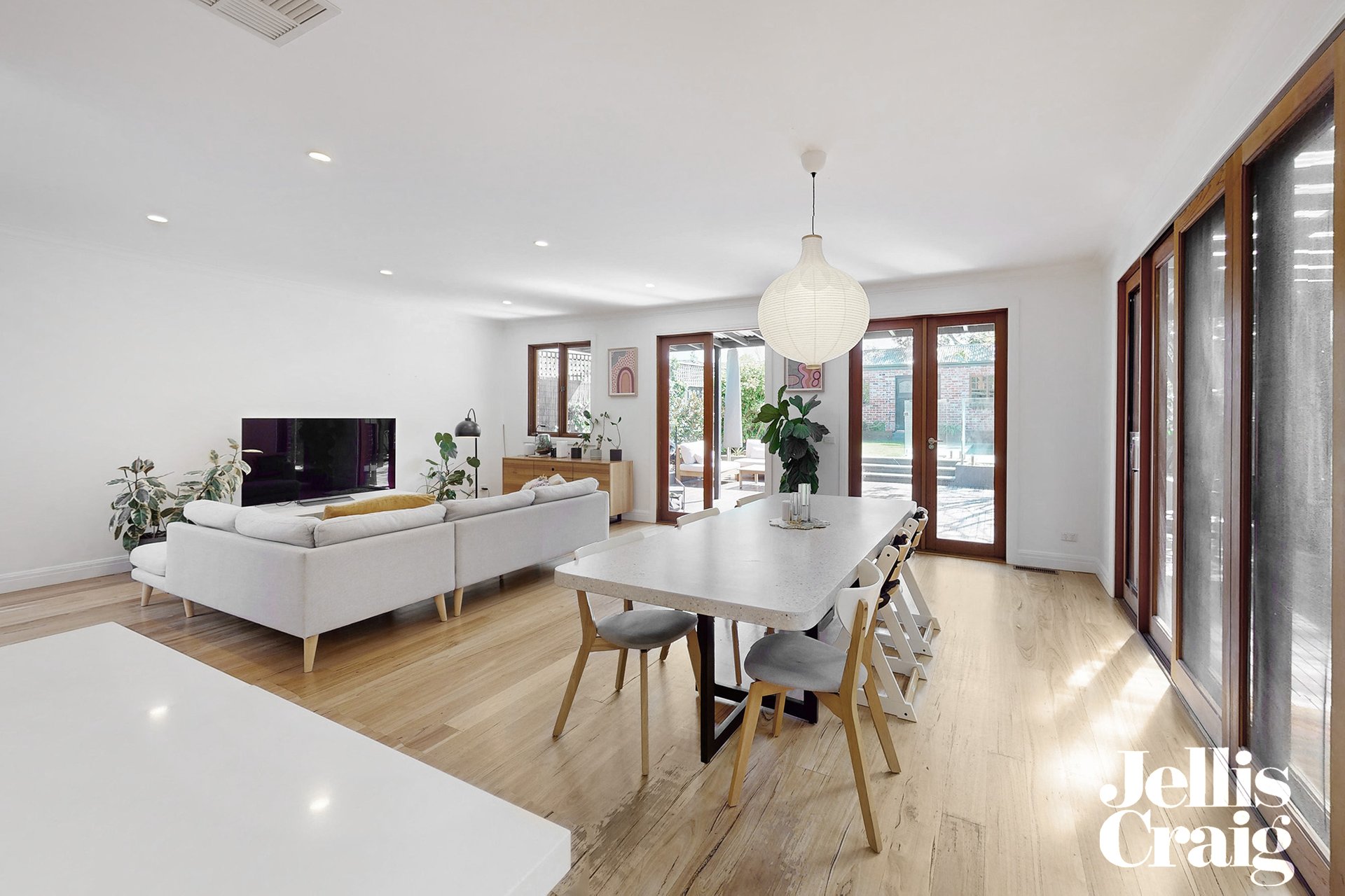 10 Seville Street, Camberwell image 3