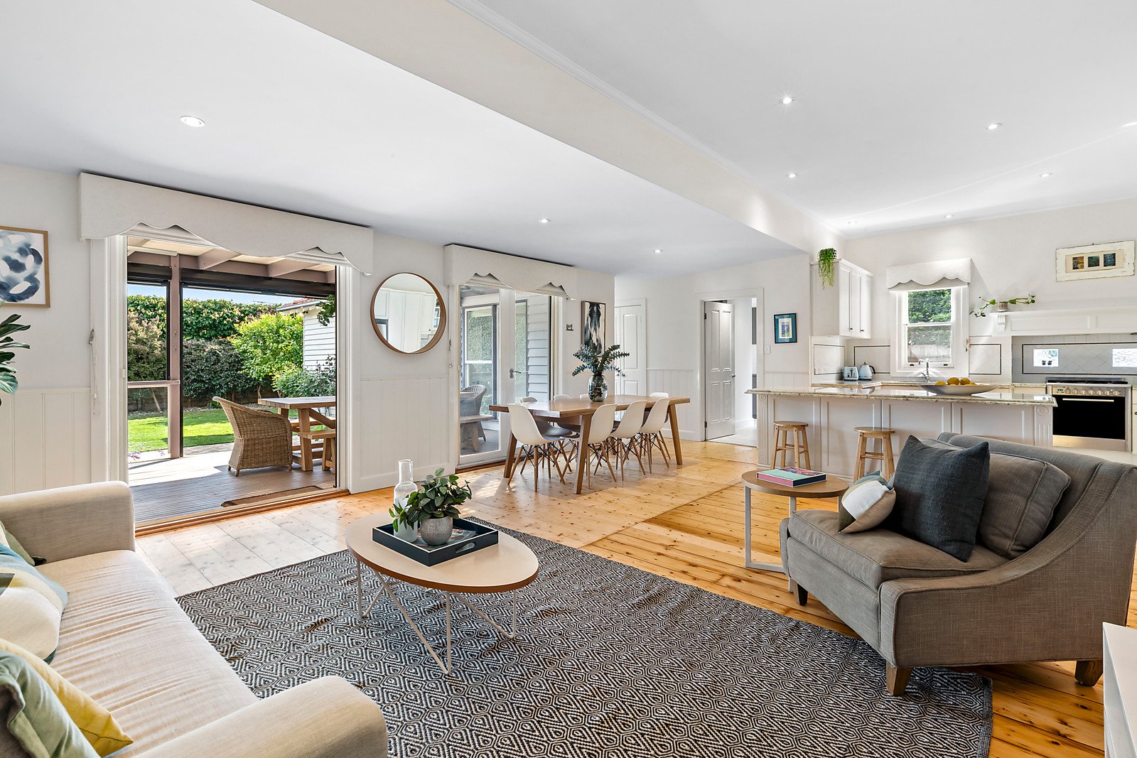Property Gallery Thumbnail 3