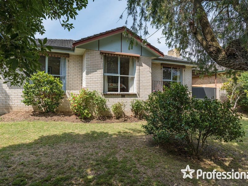 10 Sheldon Avenue, Mooroolbark image 1