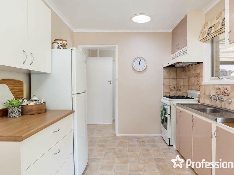 10 Sheldon Avenue, Mooroolbark image 6