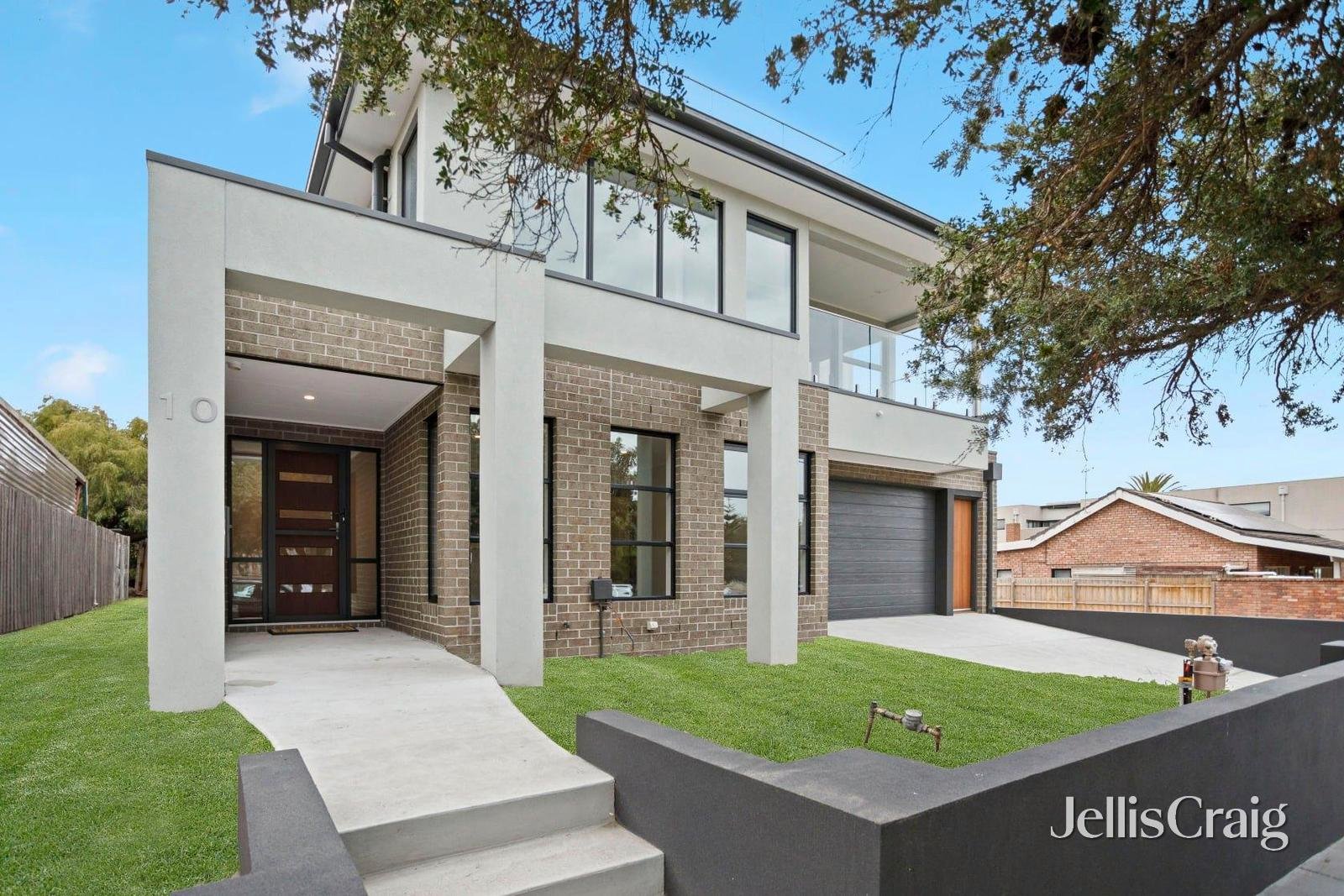 10 Showers Avenue, Chelsea image 1