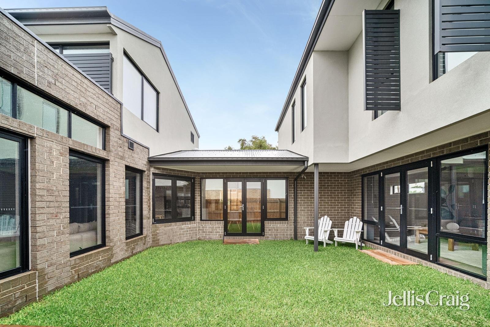 10 Showers Avenue, Chelsea image 13