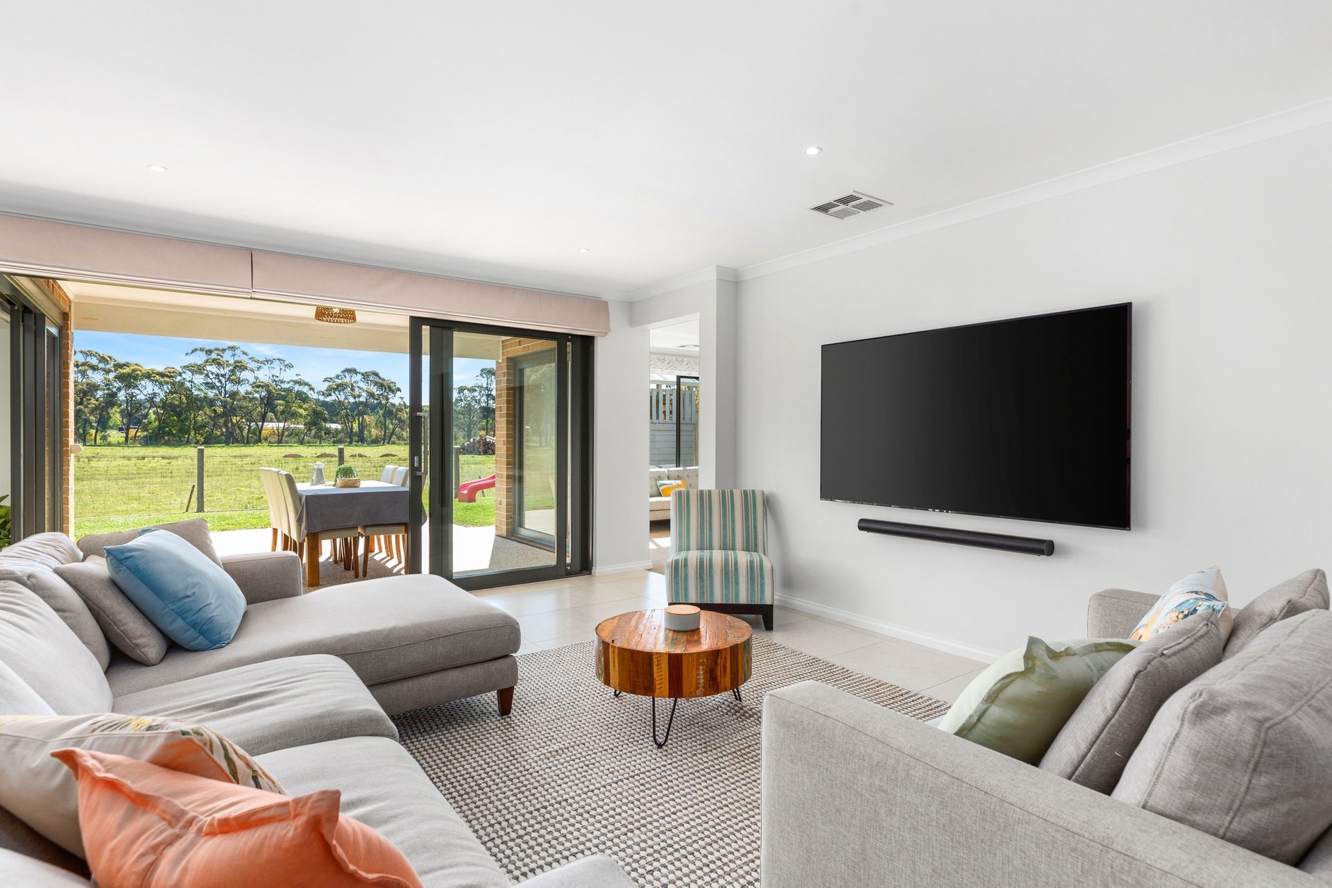 Property Gallery Thumbnail 3