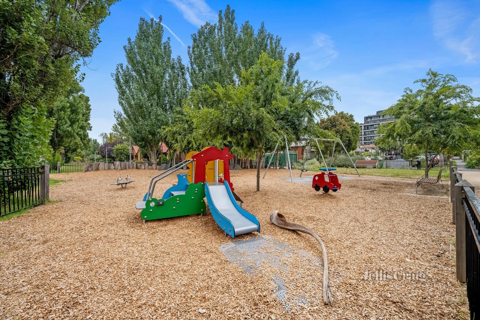 10 Station Street, Brunswick East image 9