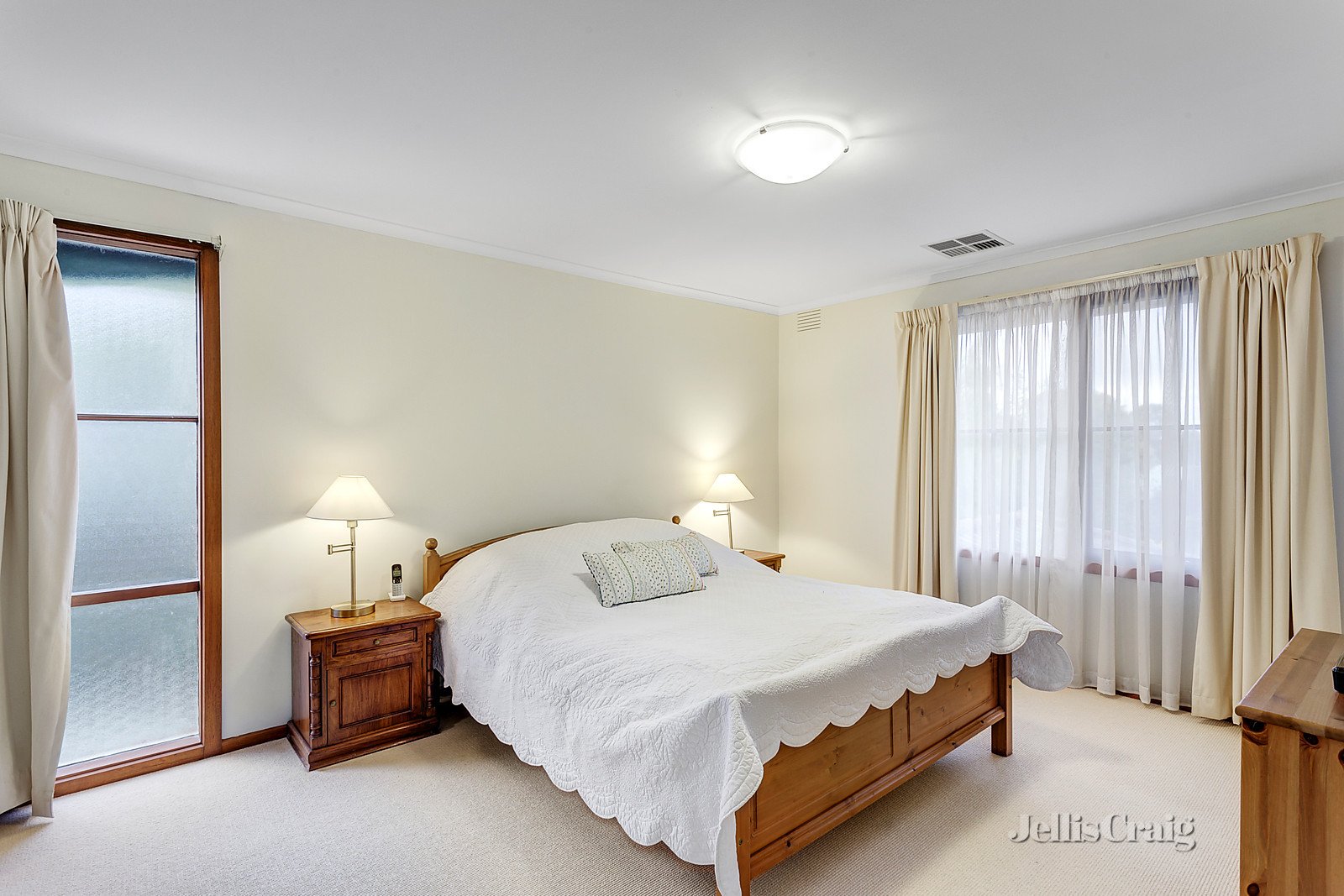 10 Stayner Court, Glen Waverley image 7