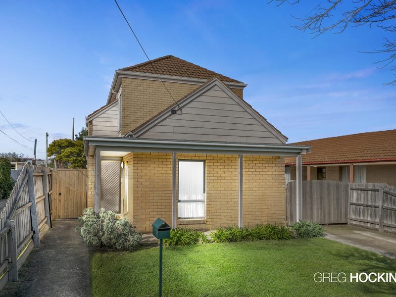 10 Stewart Street, Williamstown image 2
