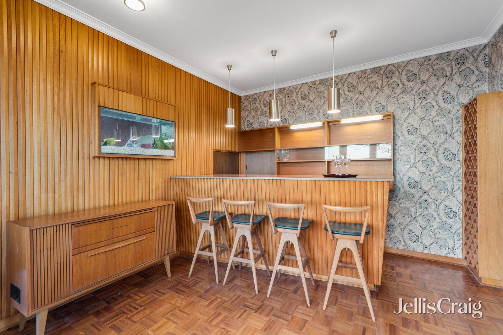 10 Stirling Crescent, Glen Waverley image 5
