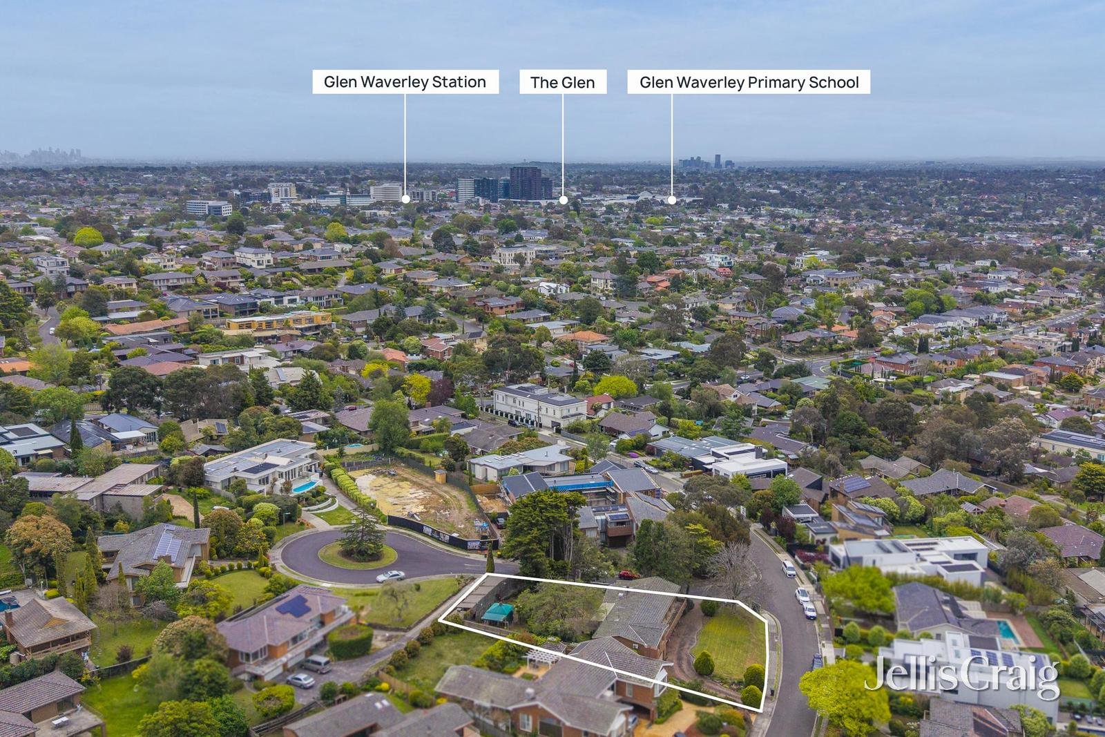 10 Stirling Crescent, Glen Waverley image 13