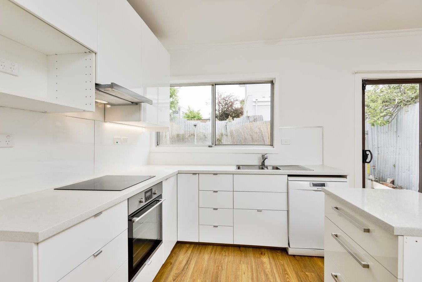 10 Sturt Street, Flemington image 2
