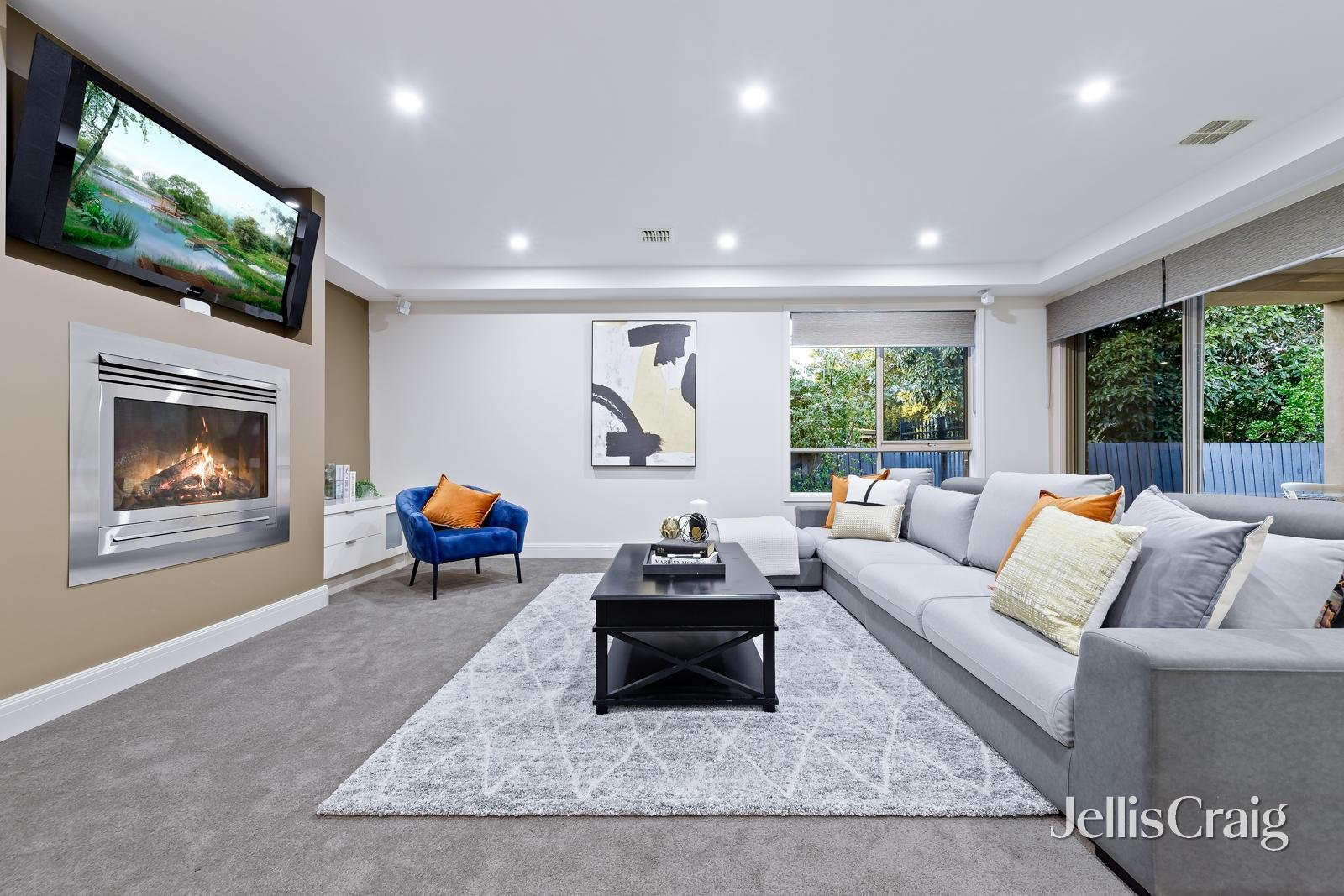 10 Subiaco Court, Glen&nbsp;Waverley image 3