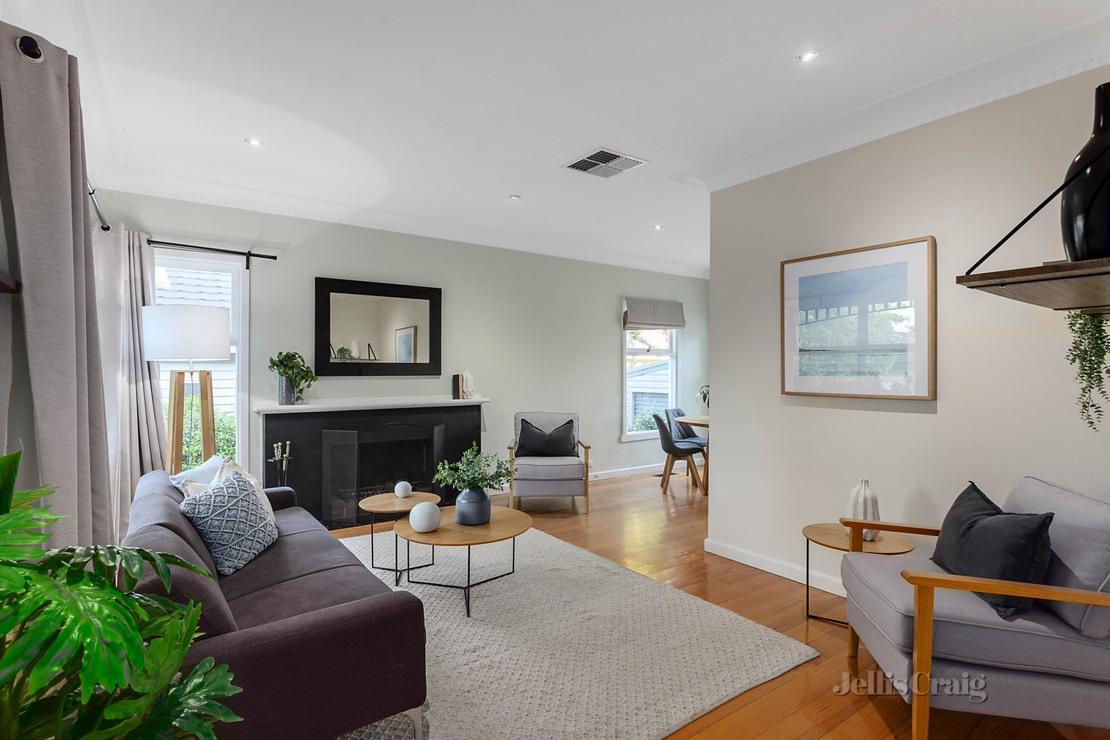 10 Sunshine Avenue, Mitcham image 4