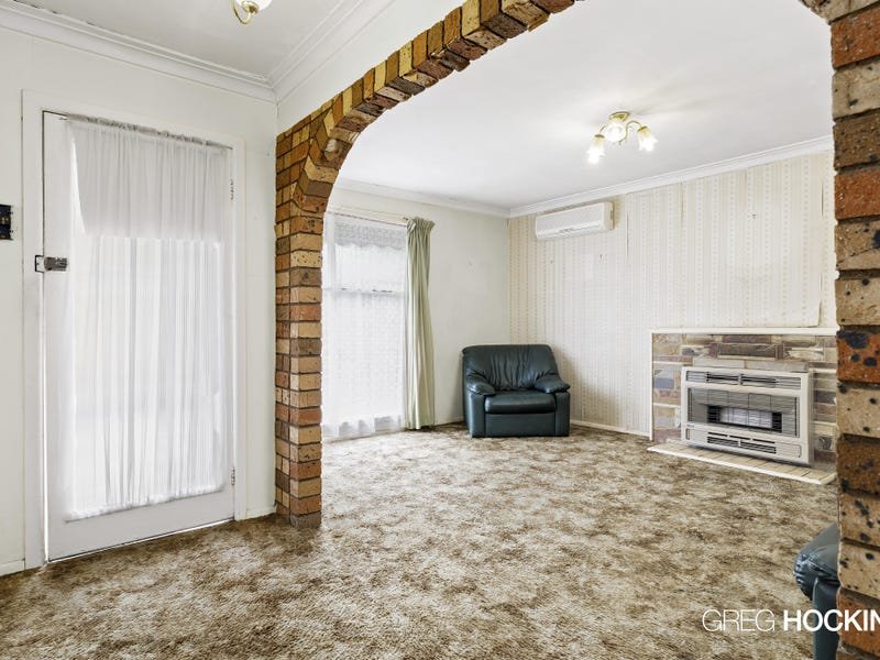 10 Swan Court, Newport image 6