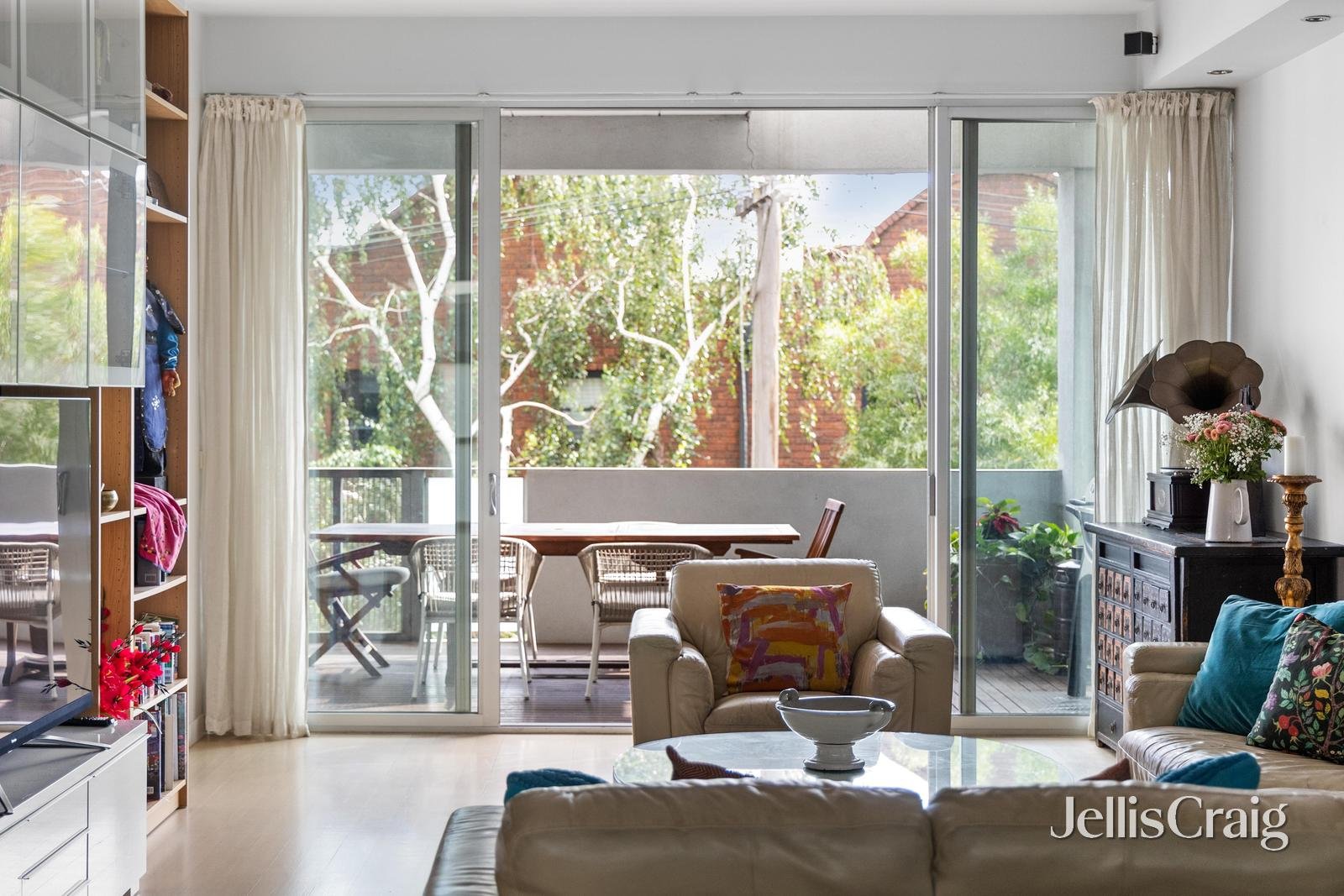 10 Tanner Street, Richmond image 1