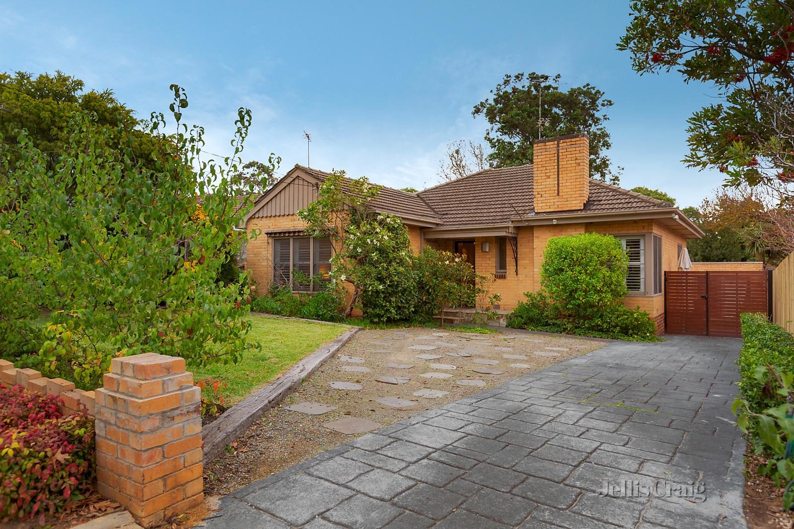 10 Taylor Street, Ashburton
- Print Image 1