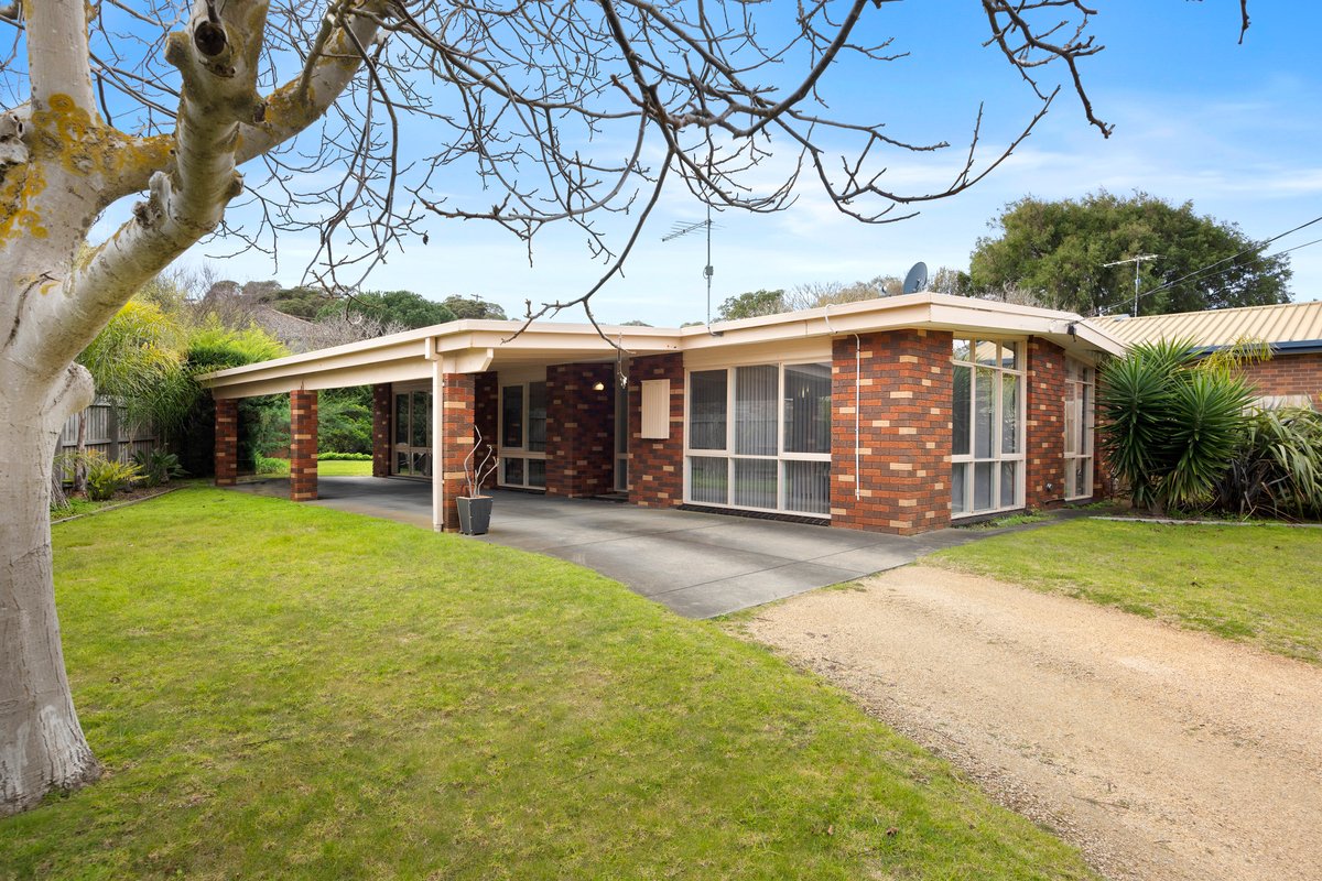 10 Tinapher Drive, RYE, VIC, 3941