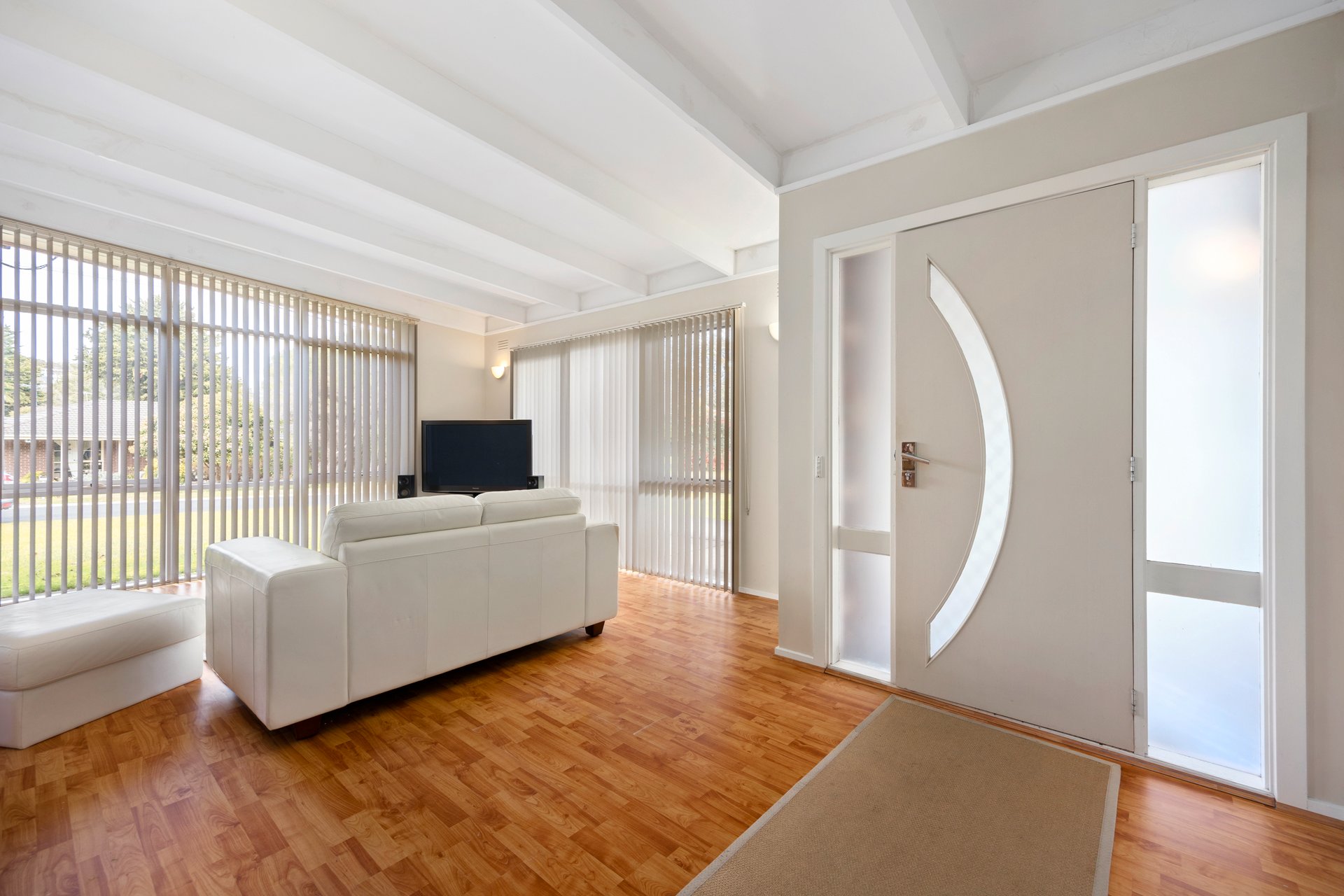 10 Tinapher Drive RYE