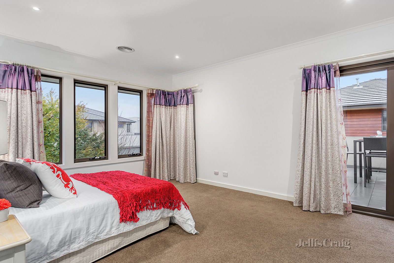 10 Tisane Avenue, Forest Hill image 8