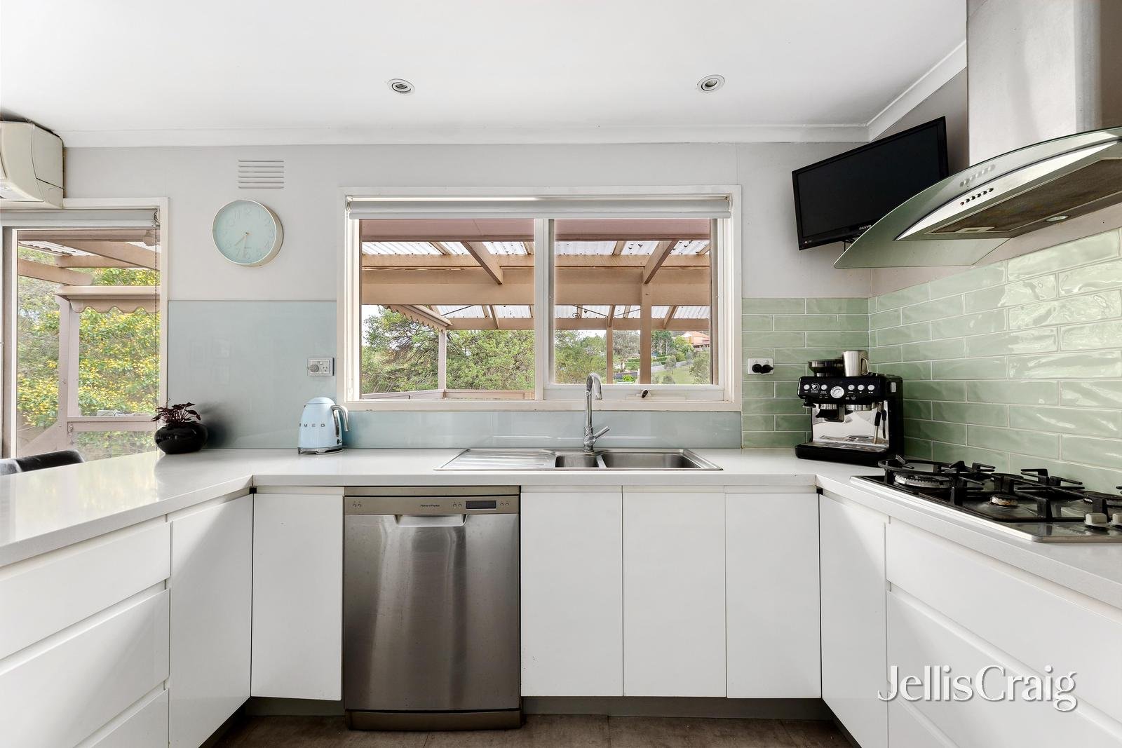 10 Toombarra Place, Greensborough image 4