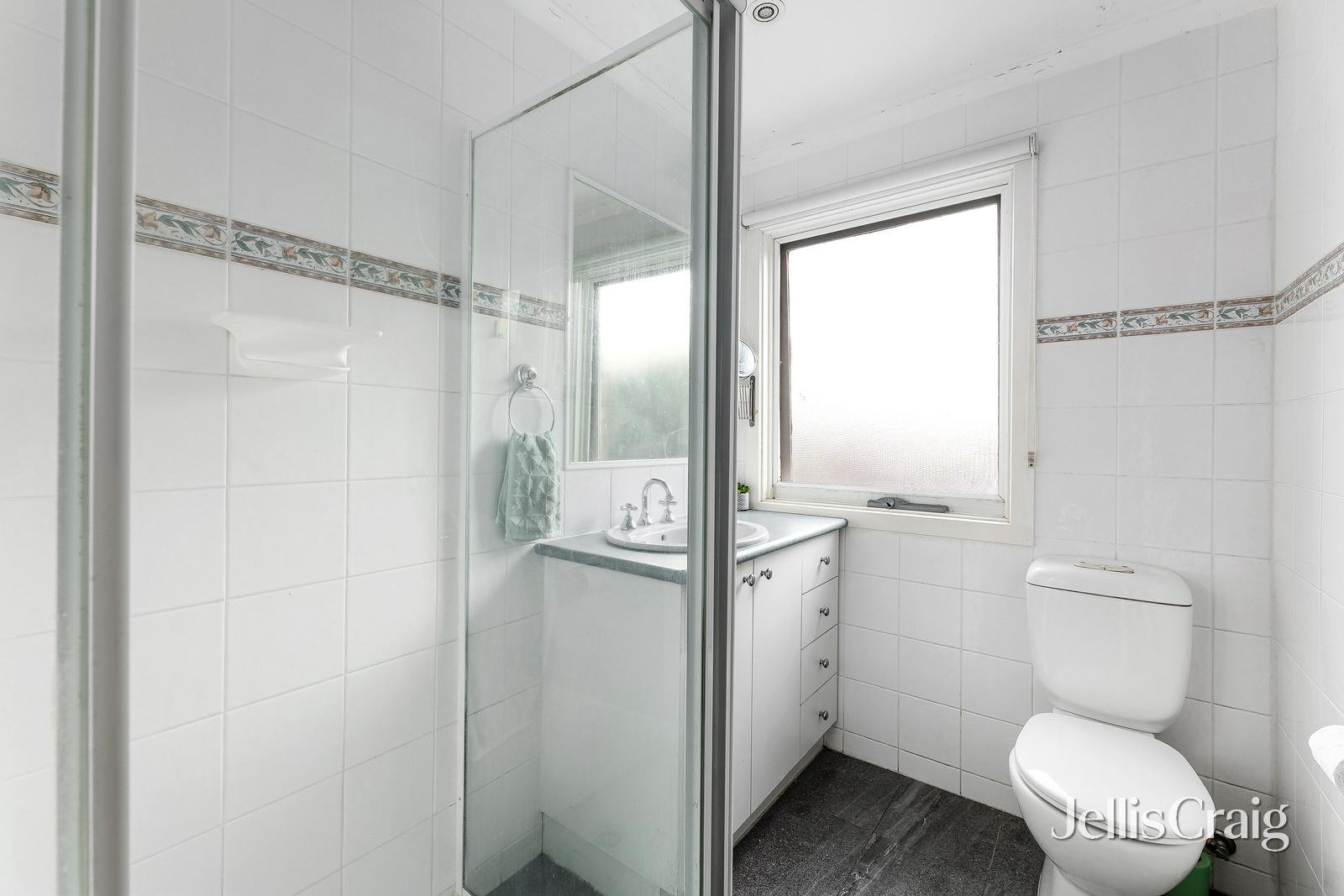 10 Toombarra Place, Greensborough image 6