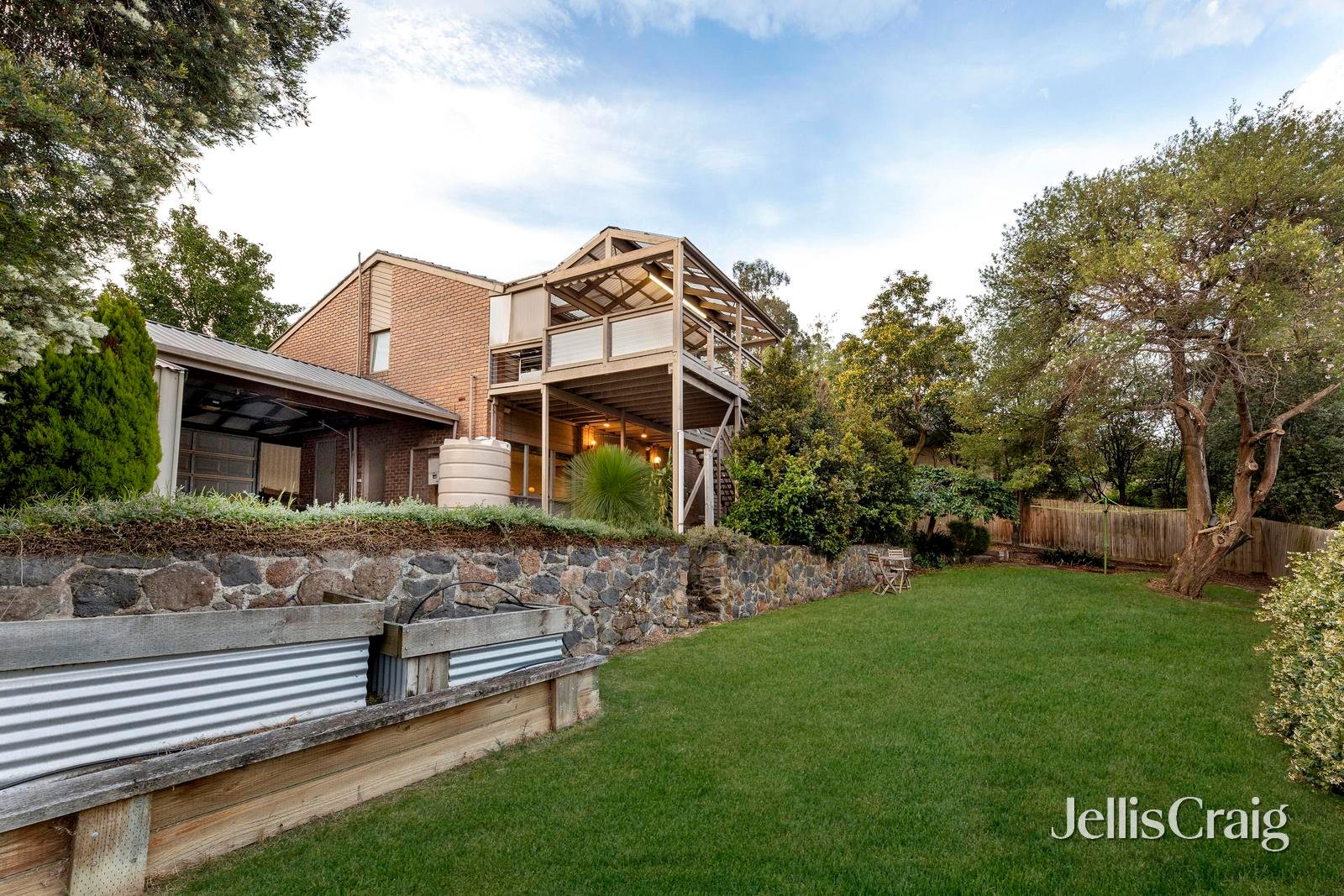 10 Toombarra Place, Greensborough image 14