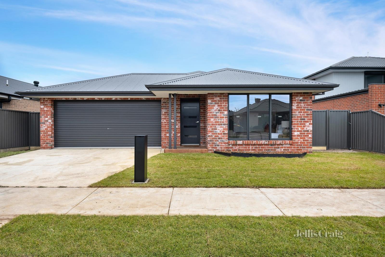 10 Topaz Street, Alfredton image 1