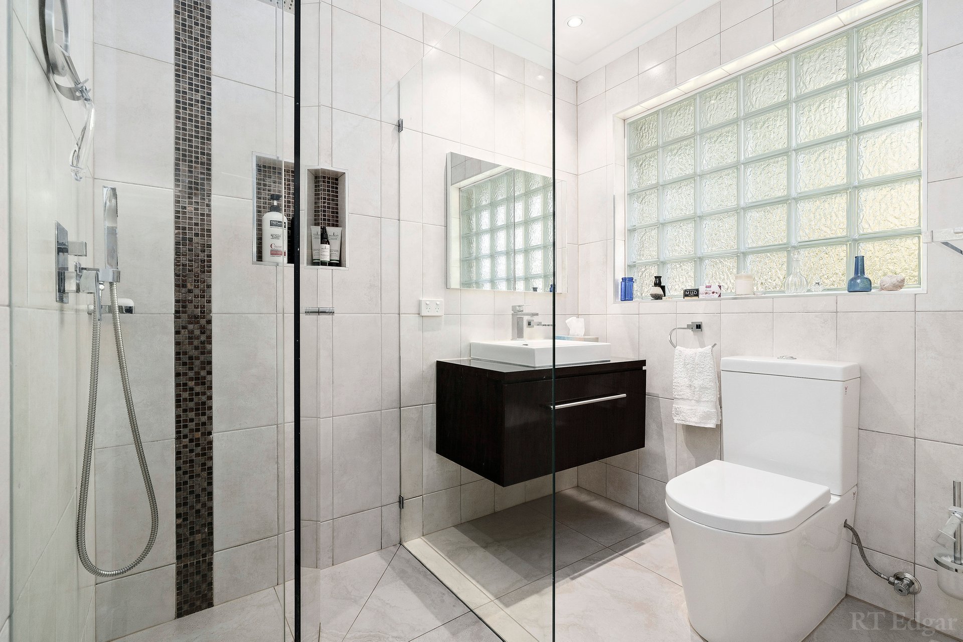 Property Gallery Thumbnail 8