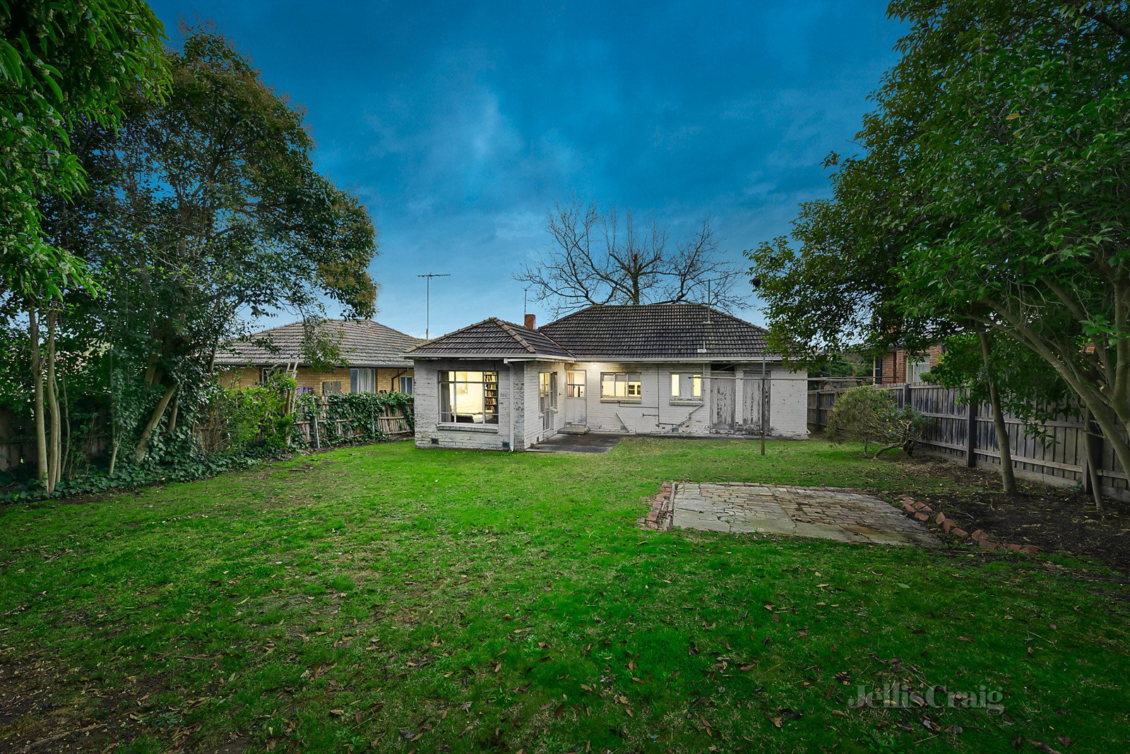 10 Tower Road, Balwyn North image 7