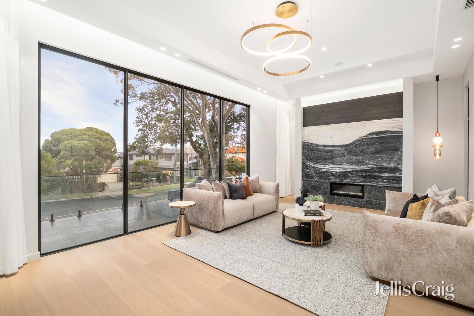 10 Trevor Court, Mount Waverley image 5