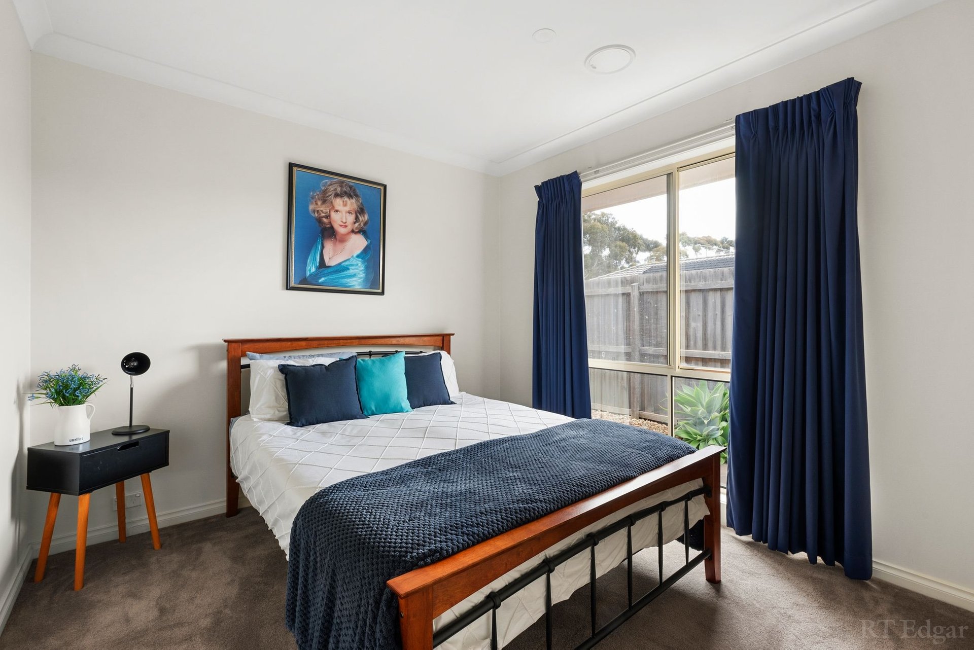 Property Gallery Thumbnail 13