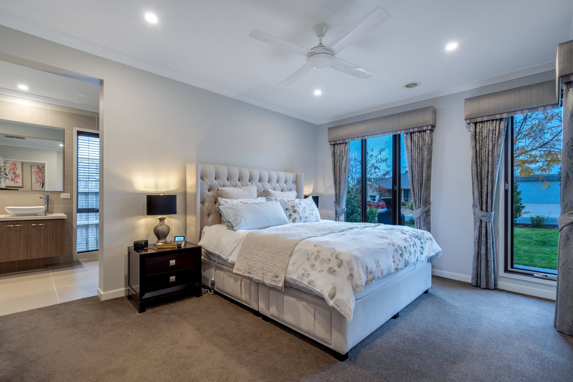 Property Gallery Thumbnail 8