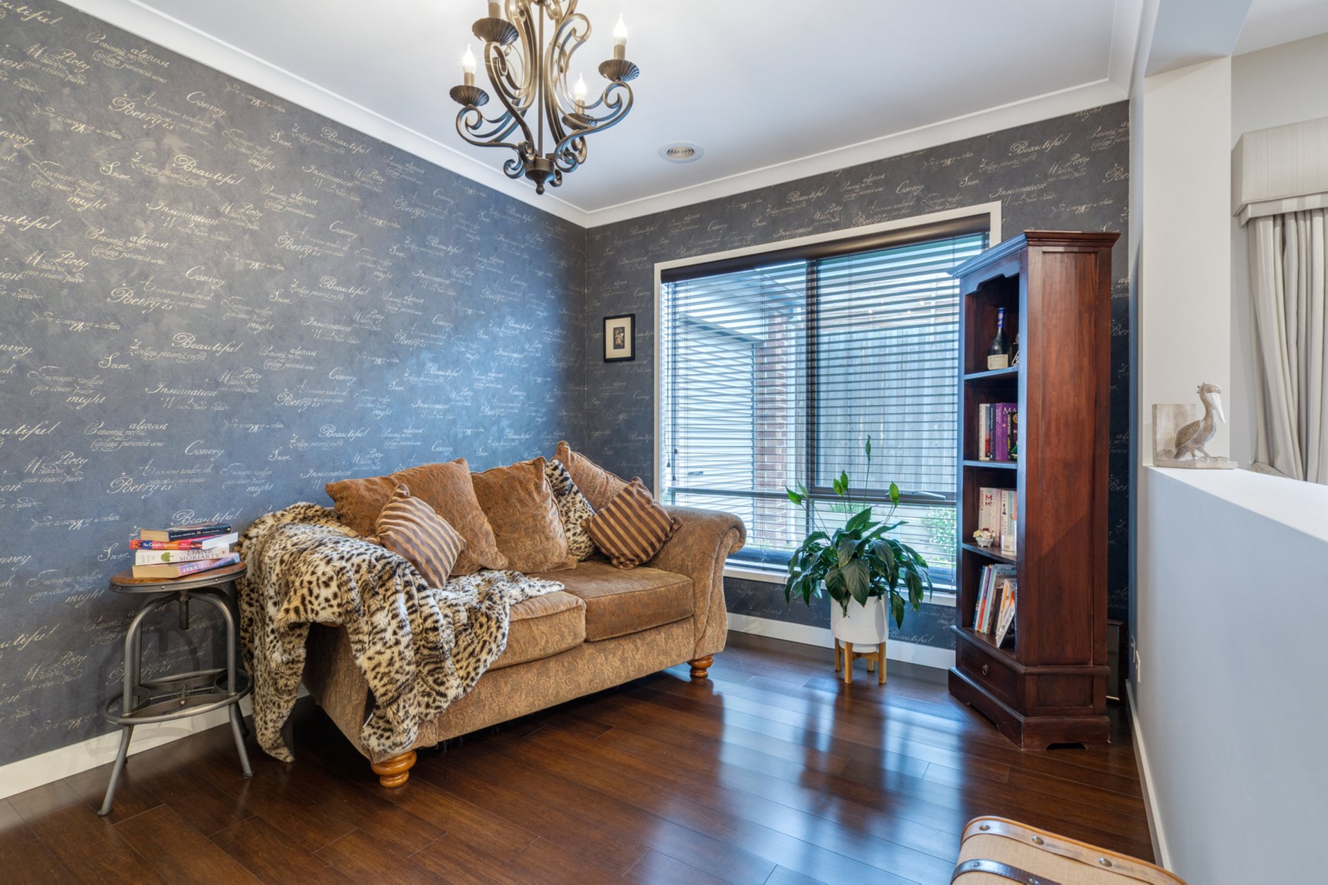 Property Gallery Thumbnail 11