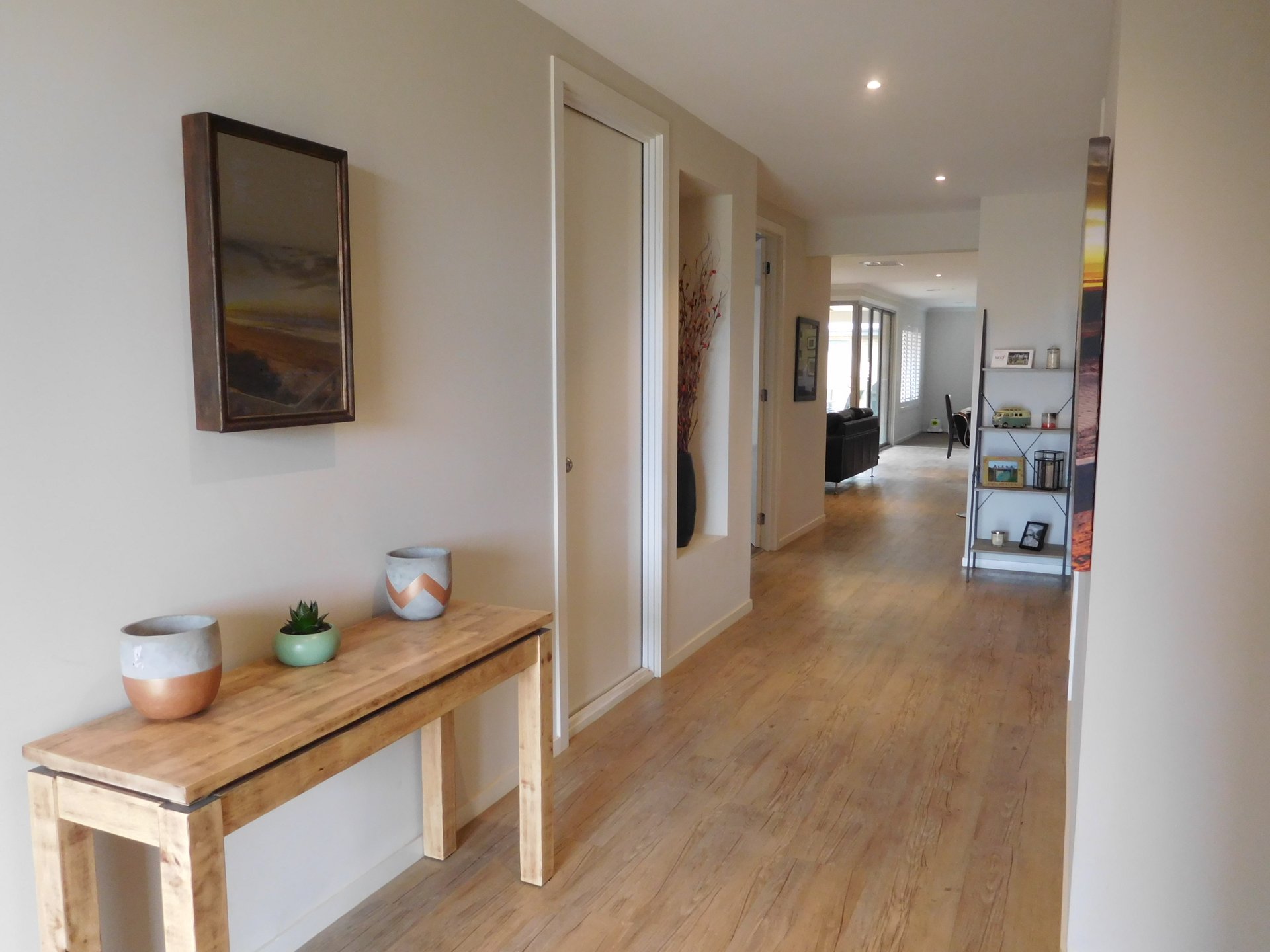 Property Gallery Thumbnail 6