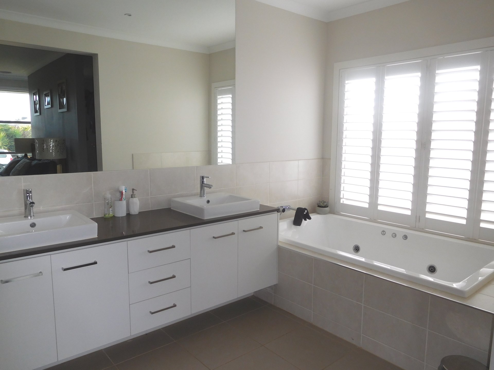 Property Gallery Thumbnail 7