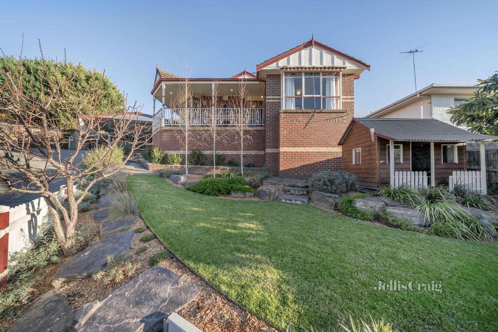 10 Upland Court, Eltham North image 2