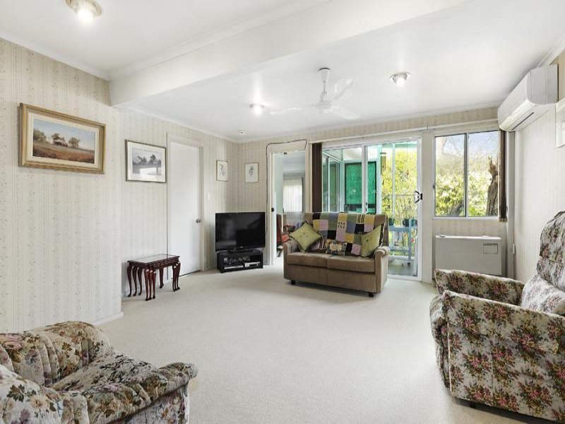 10 Uplands Road, Balwyn North image 2