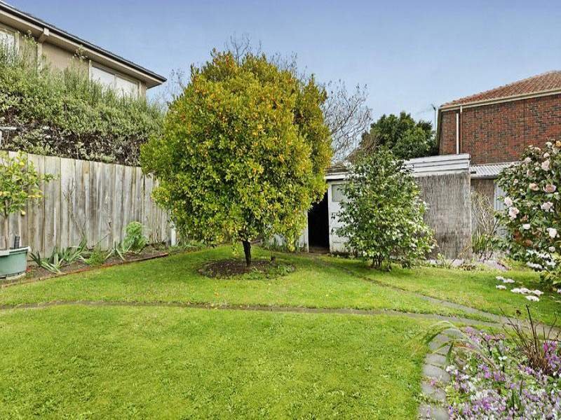 10 Uplands Road, Balwyn North image 6