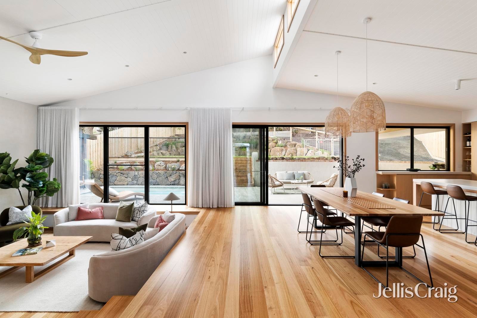 10 Vale Road, Diamond Creek image 2