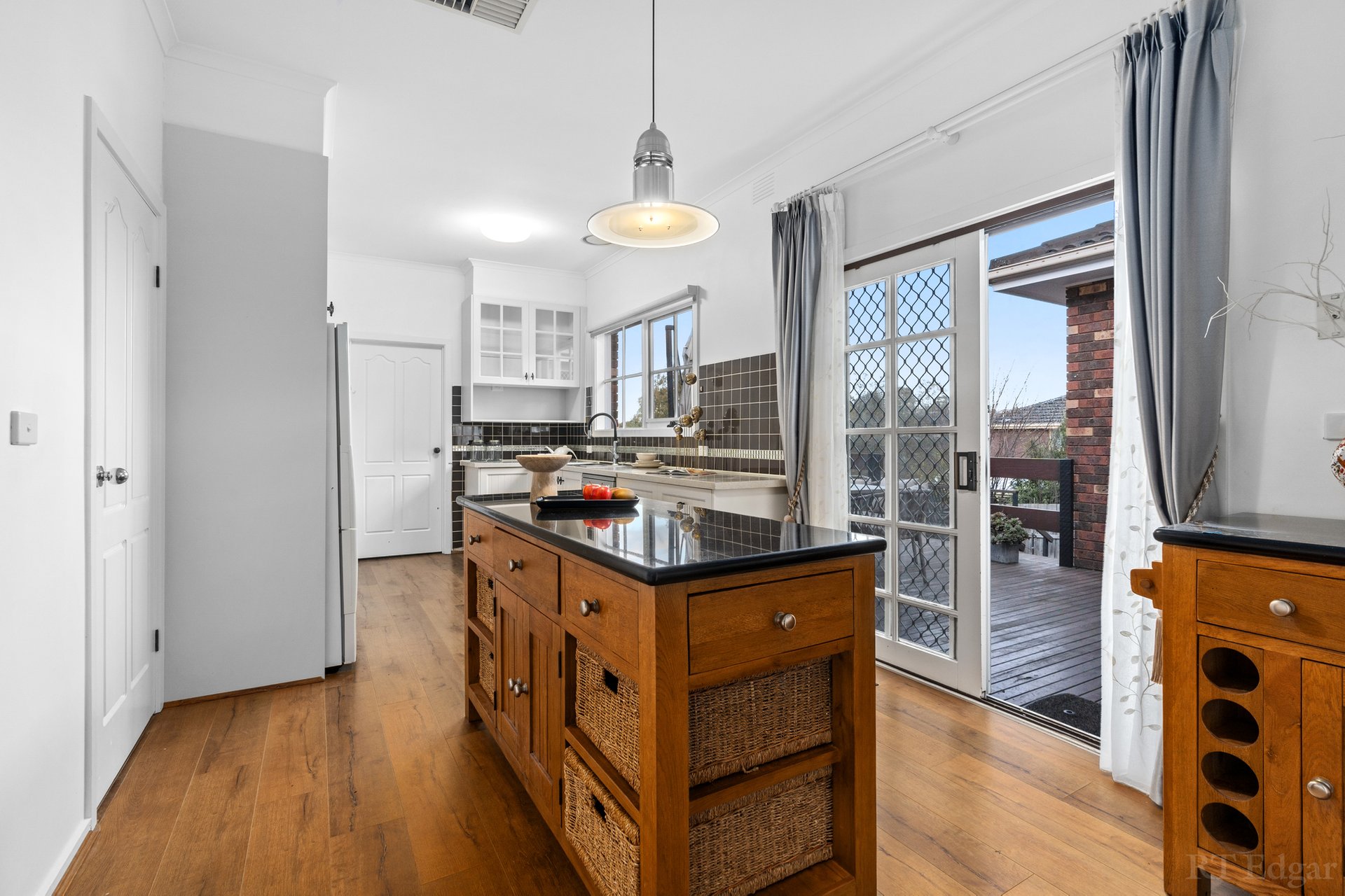 Property Gallery Thumbnail 12