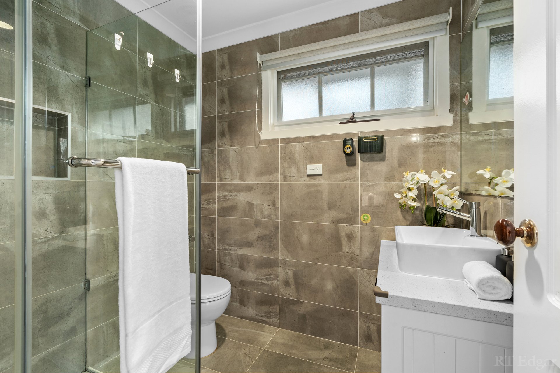 Property Gallery Thumbnail 18