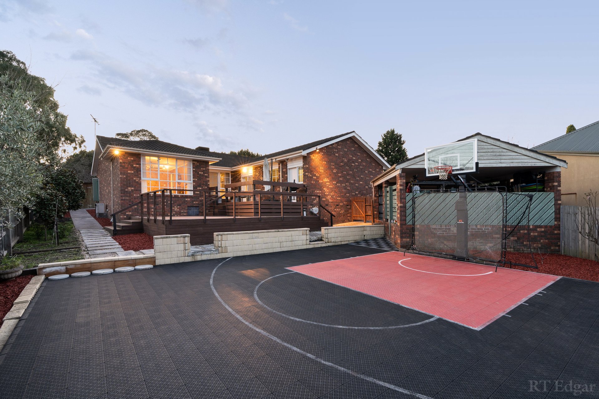 Property Gallery Thumbnail 23