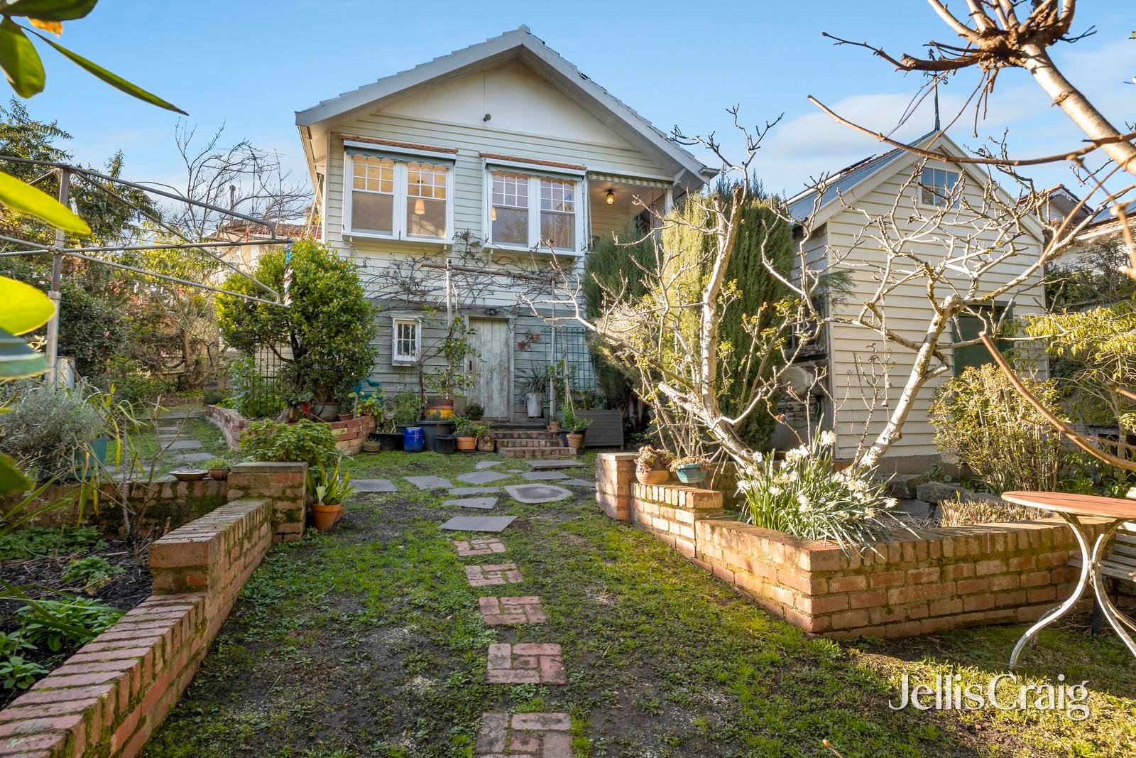 10 Verdun Street, Surrey Hills image 7